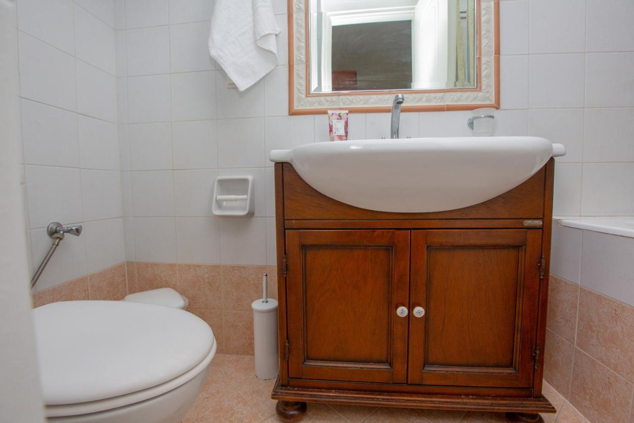 Irida Apartment